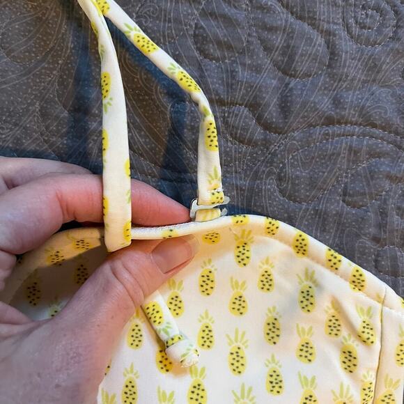 Kortni Jeane yellow pineapple tankini top size small - Picture 9 of 10